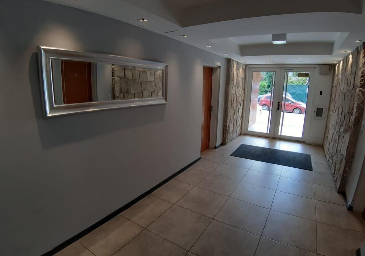 Departamento En El Centro De Bariloche Bb Apartment ภายนอก รูปภาพ